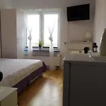Konukevi Goscinne - U Wiktorii 3*