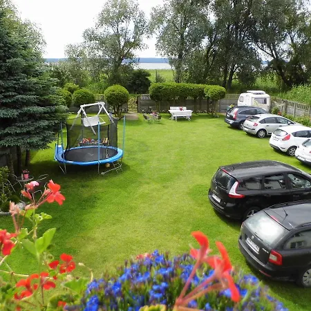 Goscinne - U Wiktorii 招待所 库瑞尼卡慕斯卡