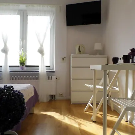 Goscinne - U Wiktorii 3*